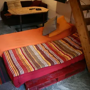 https://central-apartment-with-garden.italymilanhotels.net